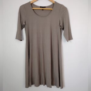 Eileen Fisher 100% silk Gray‎ casual dress short sleeves